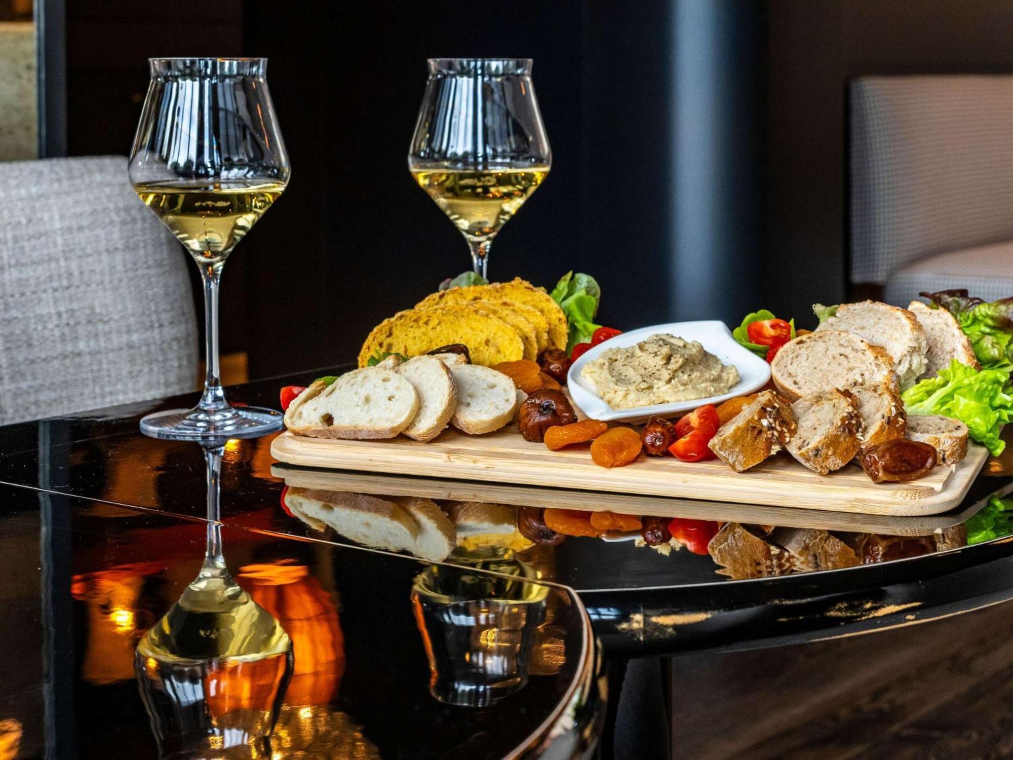 Novotel Suites Reims Centre Екстер'єр фото